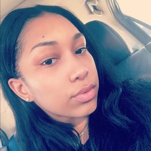 Meet your Posher, Ziya